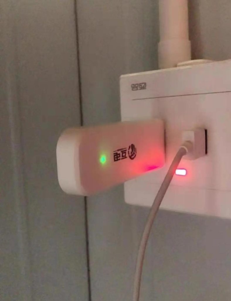 2025随身WiFi优选指南:高信赖品牌+避坑选购全攻略-赫兹号卡网-赫兹通讯