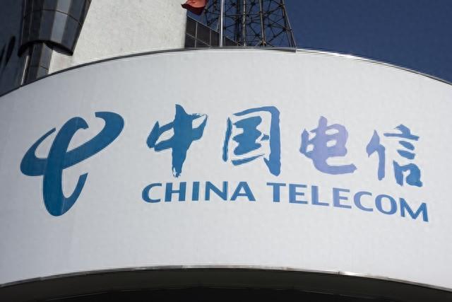 “免费”手机背后有何猫腻?揭秘电信携号转网套路与老年人防骗指南-赫兹号卡网-赫兹通讯
