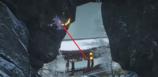 山洞旁蹊跷位置