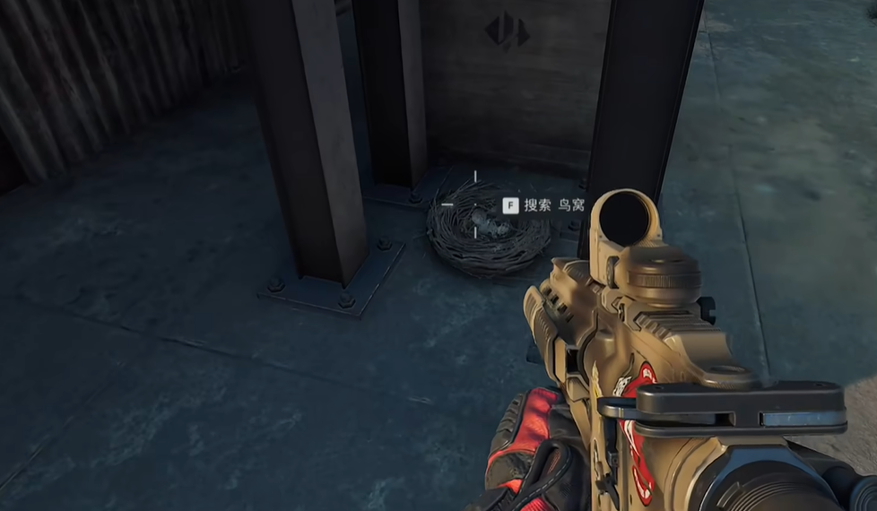 柱子中间鸟窝位置